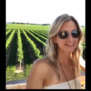 Meet your Posher, Jennifer